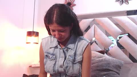 Snapshot of sofy_bonnet chatting on March 5, 2026, 11:50 am online show from March 5, 2026, 11:50 am