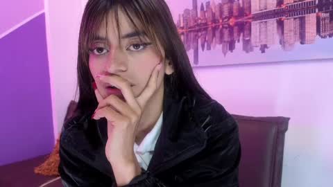 sofy_durand online show from April 7, 2026, 11:54 am