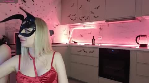 SOFYandMIKE online show from November 3, 2025, 3:30 am