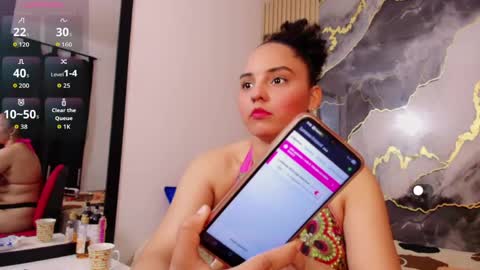 Sol Latiana online show from May 27, 2026, 12:13 pm