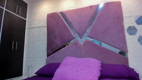 Snapshot of sol_angel_7 chatting on April 29, 2026, 5:30 pm SOL ANGEL online show from April 29, 2026, 5:30 pm