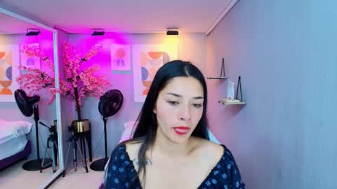 Snapshot of sol_rousse chatting on January 9, 2026, 11:35 am Sol. online show from January 9, 2026, 11:35 am