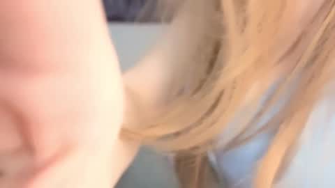 Snapshot of solaralice chatting on February 5, 2026, 5:17 pm SolarAlice online show from February 5, 2026, 5:17 pm