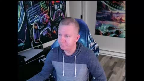 Snapshot of solarlunar1 chatting on October 28, 2025, 8:44 pm just ask online show from October 28, 2025, 8:44 pm