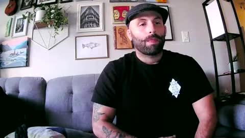 solarpwredlove online show from December 9, 2024, 11:56 pm