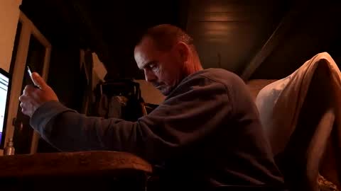 Alex Dixon online show from September 11, 2025, 8:42 pm