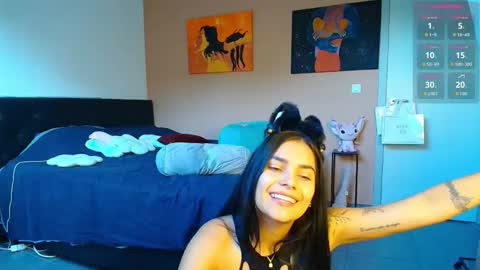 Mila online show from September 11, 2025, 5:02 pm