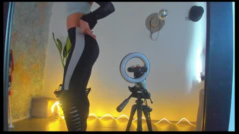 SoleiKairo online show from April 7, 2026, 7:58 pm