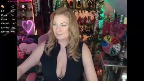 Snapshot of solesticia chatting on April 5, 2026, 2:20 am solesticia online show from April 5, 2026, 2:20 am