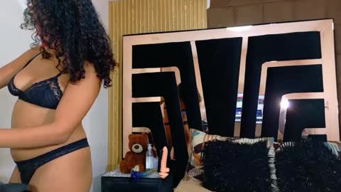 Sol Evans online show from September 22, 2025, 1:02 pm