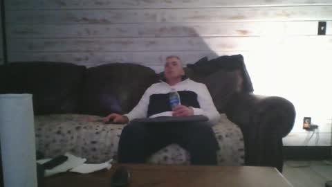 Snapshot of solodolo2020 chatting on December 24, 2024, 8:00 am I love watching beautiful women play with themselves online show from December 24, 2024, 8:00 am