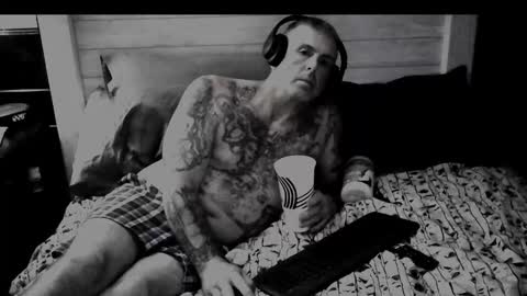 Snapshot of solodolo2020 chatting on November 15, 2025, 6:22 am I love watching beautiful women play with themselves online show from November 15, 2025, 6:22 am