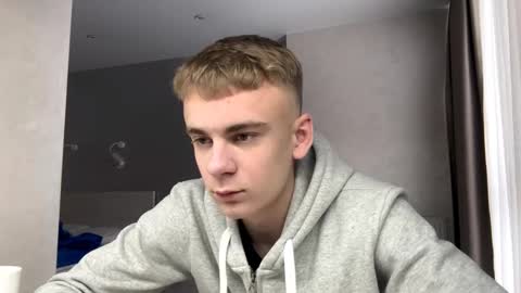 Snapshot of solofury chatting on February 6, 2026, 8:51 am Jett online show from February 6, 2026, 8:51 am