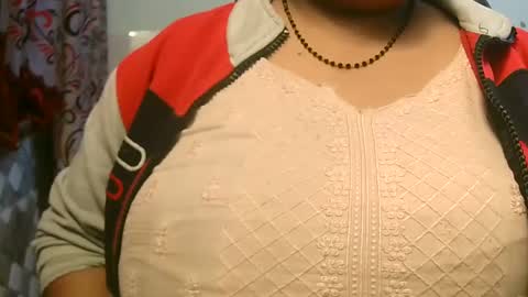 Snapshot of soni88888 chatting on December 8, 2024, 2:52 pm soni88888 online show from December 8, 2024, 2:52 pm