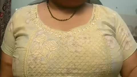 Snapshot of soni88888 chatting on February 6, 2025, 2:15 pm soni88888 online show from February 6, 2025, 2:15 pm