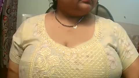 Snapshot of soni88888 chatting on March 5, 2025, 11:28 am soni88888 online show from March 5, 2025, 11:28 am