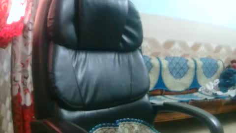 soni88888 online show from December 3, 2025, 5:15 am