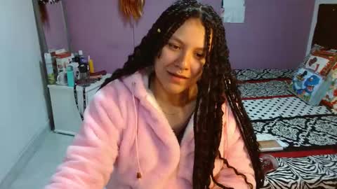 Snapshot of sonialatin69 chatting on January 8, 2025, 8:27 am sonialatin69 online show from January 8, 2025, 8:27 am
