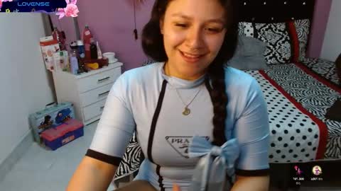Snapshot of sonialatin69 chatting on January 17, 2025, 6:23 pm sonialatin69 online show from January 17, 2025, 6:23 pm