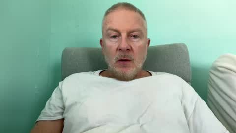 Snapshot of sonnydonut chatting on December 22, 2024, 7:10 pm Max Banana online show from December 22, 2024, 7:10 pm