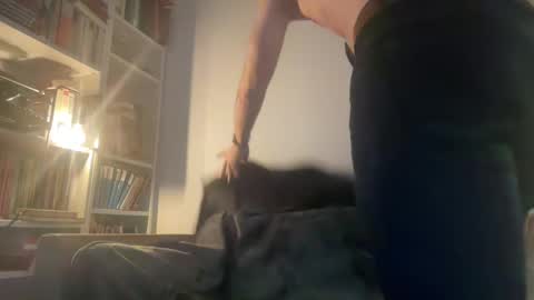 Snapshot of sonnymadraga chatting on October 22, 2025, 11:43 am Sonny Madraga online show from October 22, 2025, 11:43 am