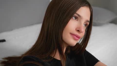 Snapshot of sonyaericsson chatting on November 25, 2025, 9:42 am Eva 3 online show from November 25, 2025, 9:42 am