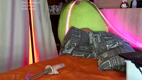 Snapshot of sop_hie chatting on December 25, 2024, 7:45 pm sop_hie online show from December 25, 2024, 7:45 pm