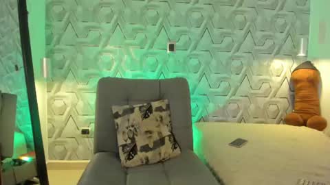 Snapshot of sophi_01 chatting on July 8, 2026, 12:31 pm sophie online show from July 8, 2026, 12:31 pm