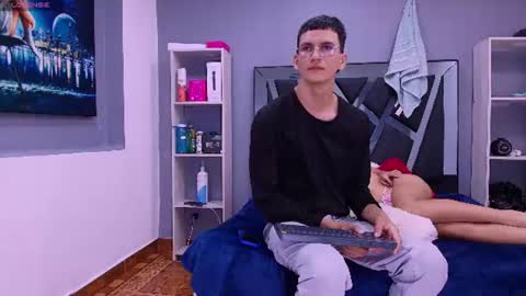 Snapshot of sophi_and_jack chatting on June 16, 2026, 6:27 am SOPHI - JACK online show from June 16, 2026, 6:27 am