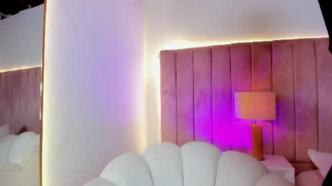 sophi_cooper29 online show from July 15, 2026, 7:41 pm
