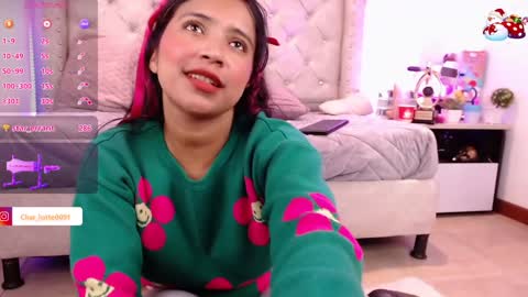 Snapshot of sophi_gray chatting on January 18, 2025, 10:17 pm Shophi online show from January 18, 2025, 10:17 pm