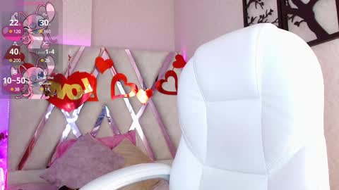 Snapshot of sophi_gray chatting on February 24, 2025, 11:32 am Shophi online show from February 24, 2025, 11:32 am