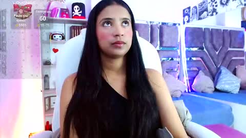 Snapshot of sophi_gray chatting on November 30, 2025, 12:31 pm Shophi online show from November 30, 2025, 12:31 pm