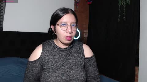 Snapshot of sophia_666_ chatting on January 19, 2025, 2:57 am Sophia online show from January 19, 2025, 2:57 am