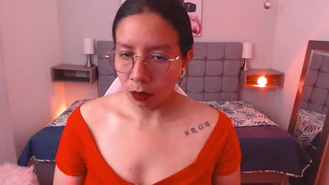 Snapshot of sophia_666_ chatting on September 15, 2025, 1:16 am Sophia online show from September 15, 2025, 1:16 am