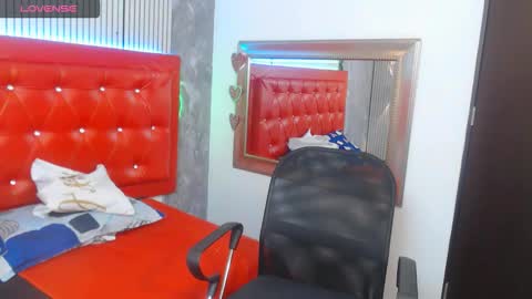 sophia__sweet1 online show from November 17, 2025, 1:33 am