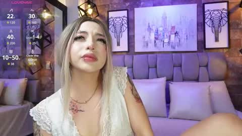 Sophia online show from December 16, 2025, 12:32 pm