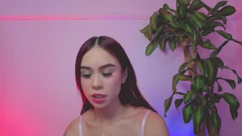 Sophia Independent model online show from October 23, 2025, 12:32 am