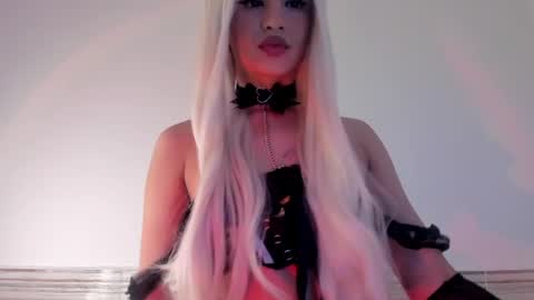 Sophia online show from April 5, 2026, 10:51 pm