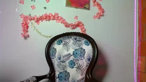 Snapshot of sophia_dazza398 chatting on October 18, 2025, 10:10 pm sophia online show from October 18, 2025, 10:10 pm