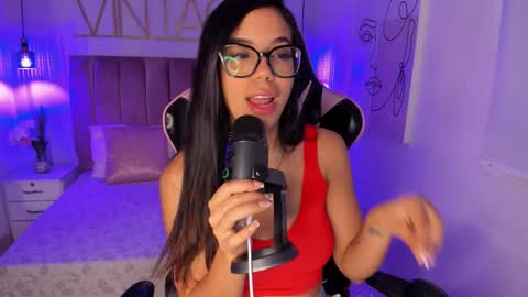 Sophie Hill  online show from October 20, 2025, 8:42 pm