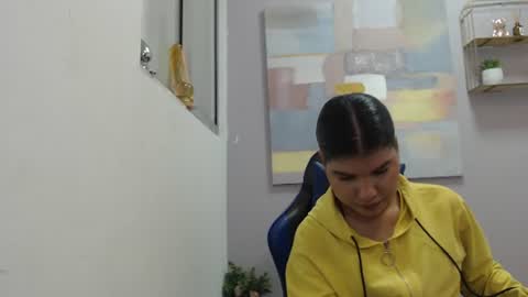 Snapshot of sophiabedford chatting on July 18, 2026, 2:32 pm Sophia Bedford online show from July 18, 2026, 2:32 pm