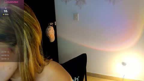 Snapshot of sophiazilla chatting on December 18, 2025, 5:35 am Sophia Smith online show from December 18, 2025, 5:35 am