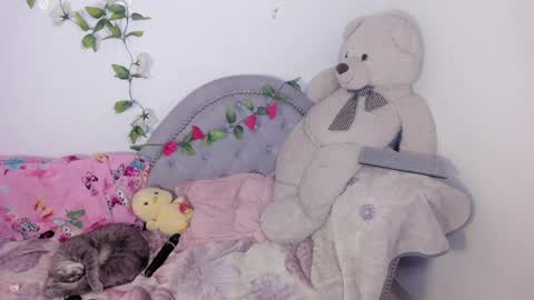 Clara sophia online show from April 5, 2026, 4:09 am