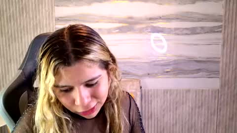 sophie online show from May 16, 2026, 11:53 am