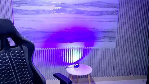 sophie online show from May 26, 2026, 11:06 am