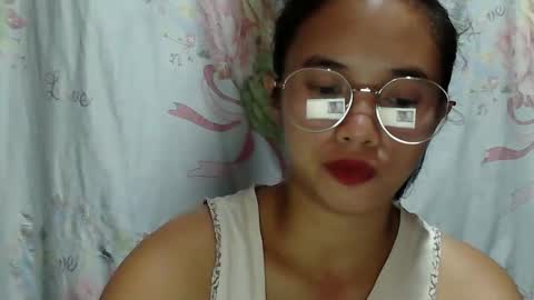 sophie_193 online show from March 27, 2026, 6:40 pm