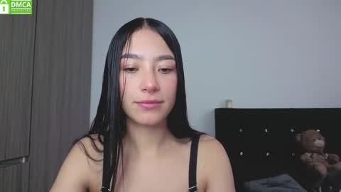 Snapshot of sophie_bbs chatting on September 24, 2025, 2:20 pm Sophie online show from September 24, 2025, 2:20 pm