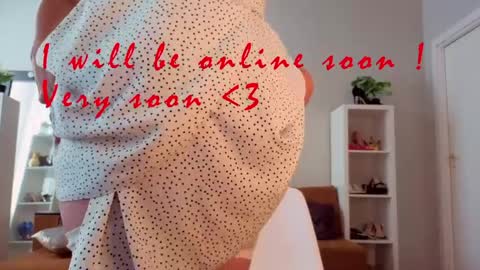 Sophie online show from April 5, 2026, 5:54 pm