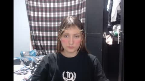 Snapshot of sophie_cutexx chatting on September 21, 2025, 7:48 pm sophie online show from September 21, 2025, 7:48 pm
